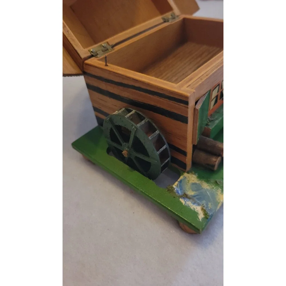 MAPSA Swiss Chalet Music Box Vintage Alpine Cabin Jewelry Box Wood Dr Schiwago